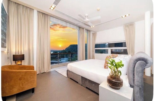 Koh Kaew House | Luxury 7BR Ocean View Villa in Bay Yamu Breakfast Included