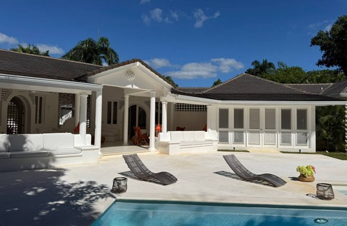 Los Lagos Villa | Luxury and Comfort in an Exclusive Paradise