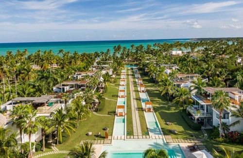 Las Terrenas Apartment | Luxury Beach Apartment located in a property steps away from the beach.