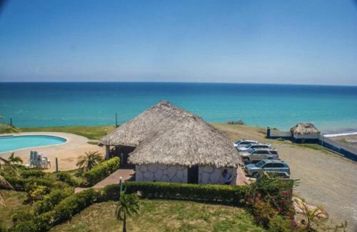 Matanzas Villa | Luxury Beach Villa with Private Pool, Jacuzzi, Beach Club Access with Restaurant & Adventure Nearby