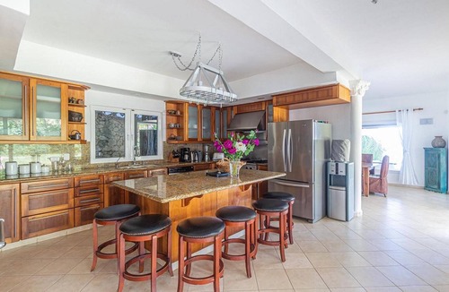 Sosua Villa | Luxury beachfront complex: 2 villas, pools, billiard, table tennis, volley!