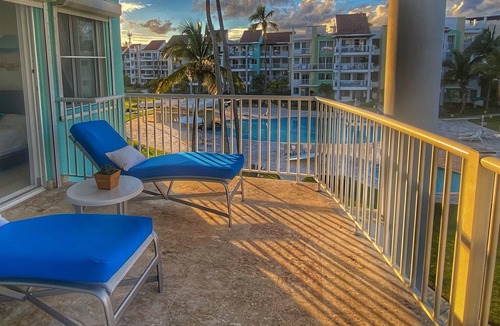 El Cortecito Condo | Luxury Beachfront Oceanview Condo with wifi and Cleaning services