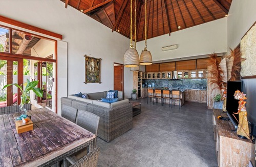 Tegal Mengkeb Villa | Luxury Family Villa Sahaja 2 in Peaceful Paradise
