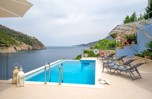 Frourion Villa | Luxury Kefalonia Villa | Villa Plori | Private Pool | 2 Bedrooms