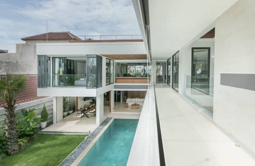 Berawa Apartment | Luxury Modern Brand New Family Villa Berawa Beach