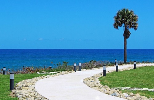 La Esplanada Villa | Luxury Oceanfront 4 Bedroom Villa