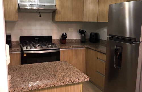 Moca Apartment | Luxury penthouse; 3 hab. pool, AC, wifi, cable, Netflix, terraza. 58 amenidades.