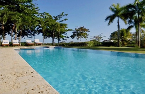 Las Palmas House | Luxury Private 5-bedroom Villa in Casa de Campo, Fully Staffed, Two Golf Carts