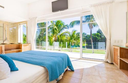 Bavaro Villa | Luxury Rentals in Punta Cana - Exclusive Waterfall Villa with Private Pool, BBQ, Maid, Golf