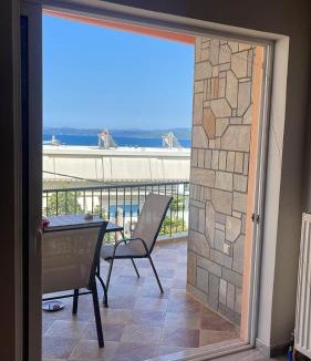 Lokroi House | Luxury seaside apartment, 3 bedrooms