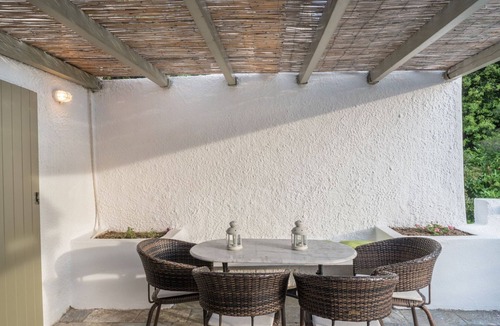 Kanapitsa Villa | Luxury Skiathos Villa | Holiday Deluxe 1 Bedroom | Vromolimnos