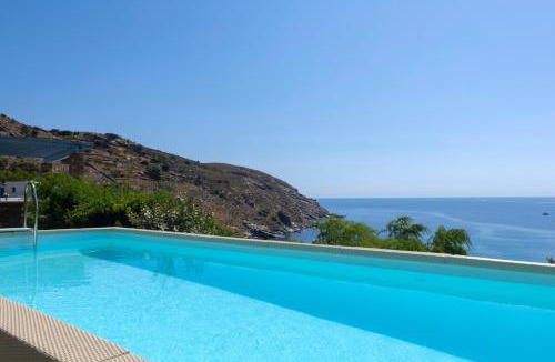 Steniai Villa | Luxury villa by the beach by Andros Villas Collection