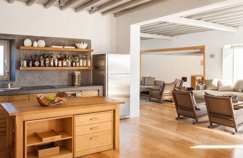 Paraga House | LUXURY VILLA ECHOES MYKONOS ISLAND LIFESTYLE, 3 different capability options