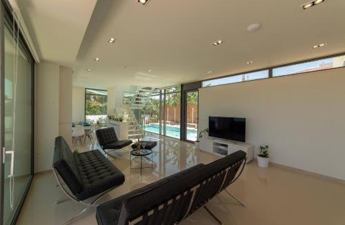 Daratsos Villa | Luxury Villa Glass - 200 meters From The Beach no6