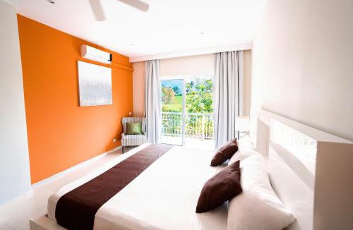 Bavaro Villa | Luxury Villa Iberosta Del Mar - 4BDR, Private Beach, Pool & Jacuzzi