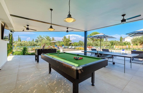 Gouvia Villa | Luxury Villa Rika Corfu with 5 Bedrooms & Pool