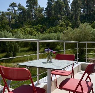 Kriopigi Villa | Luxury Villas with Private Pool & Garden in Halkidiki