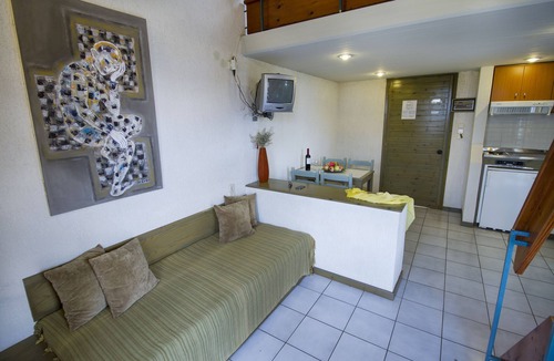Tavronitis Apartment | Lycasti Maisonettes