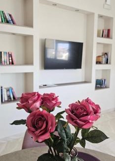 Petaloudes Apartment | Ma Maison Rose