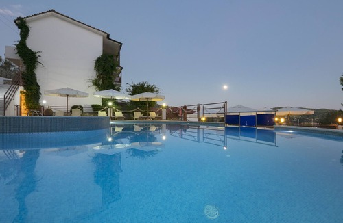 Agia Paraskevi Hotel | Magic Hotel