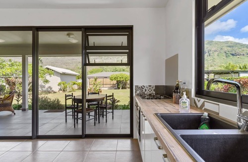 Teavaro House | Magic Moorea Serenity, Close to Temae Beach