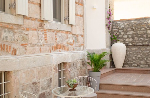 Eresos-Antissa Villa | Magnificent 1850s Eressian Villa Hotel in Lesvos!