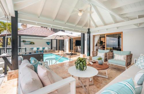 Puerto Bahia Villa | Magnificent villa with ocean view in Puerto Bahia