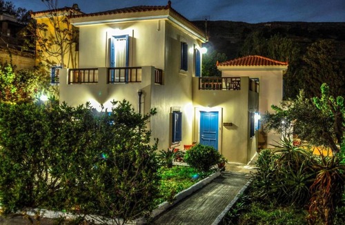 Andros Apartment | Mainades Maisonette - Terpsichore Seaview Gem