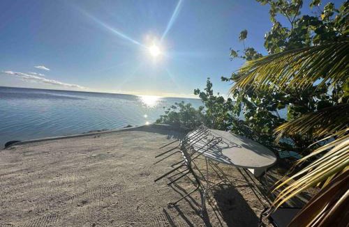 Teahupoo Bed & Breakfast | Maison entière Orama, plage privée