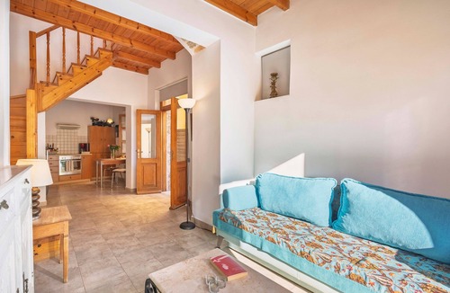 Rhodes Old Town House | Maison Roxanne – A Historic Gem with a Garden