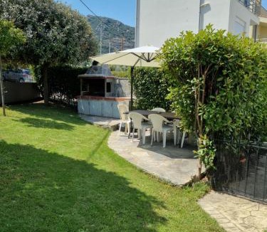 Nea Iraklitsa House | maisonette Zhana
