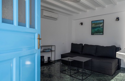 Little Venice Apartment | Maisonnette, Cozy two-story home with mezza-nine bedroom