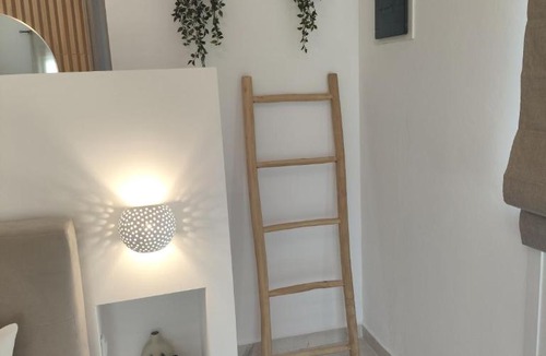 Milos House | Maistrali