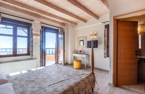 Malles House | Mala Villa
