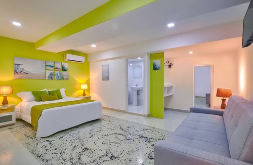 Ciudad Universitaria Hotel | Malecon Rooms & Hotel