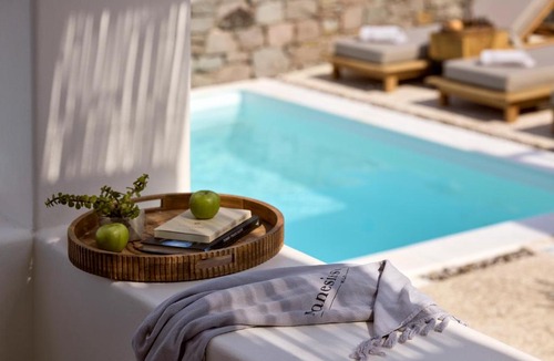 Apollonia Apartment | Manesis Suites
