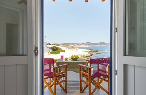 Milos House | Manolis And Filio Home -By The Sea