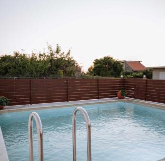 Soroni Villa | Manolis Seaside Villa with Private Pool
