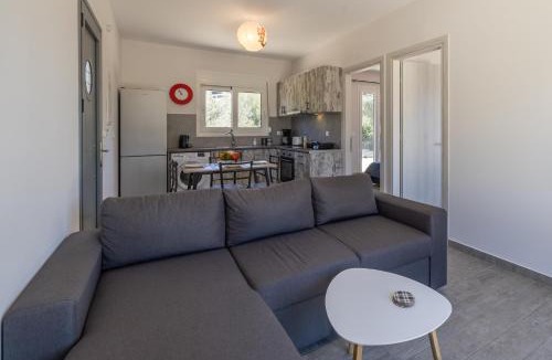 Sarlata House | Manos House - Elegant Modern Escape