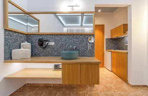 Palaiochora Apartment | Manos Studios