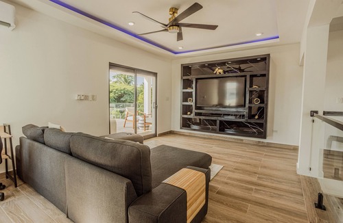 Playa Chiquita Villa | Mara Dulce - Luxury 5-bedroom Villa - Modern, Spacious & Cozy