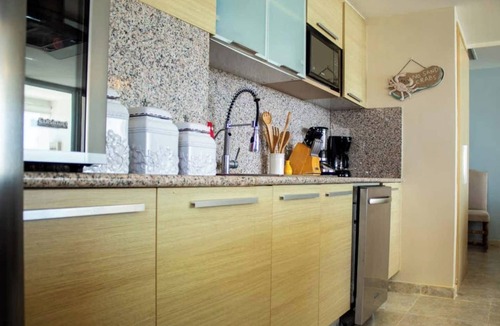 Villas Del Mar Apartment | @Marbella 3BR | 11th Floor| Beachfront| Breakfast