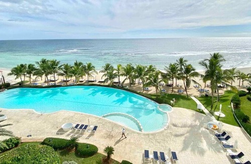 Gascue Apartment | @Marbella Chic 2BR Apt. 5th floor Beach-Front