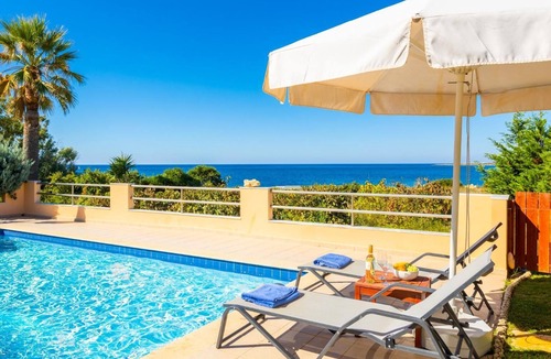 Kounopetra Villa | Maria Beach House - Three Bedroom Villa, Sleeps 6