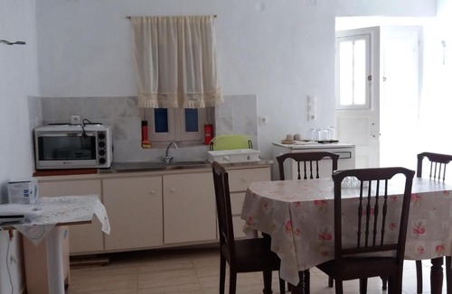 Finiki House | Maria