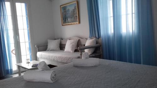 Ios Town House | Maria's View