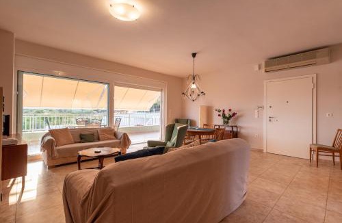 Limni Vouliagmenis Villa | Marianne's Olive Grove - Villa Loutraki