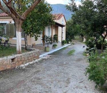 Poulithra Apartment | Maritina house