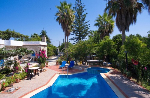 Varipetron Villa | Maros Spitaki