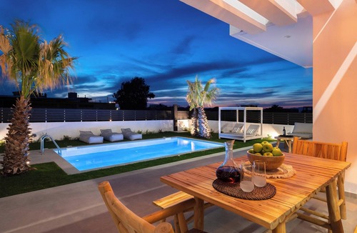 Petaloudes Villa | Martini Villas- Sofia in Kremasti